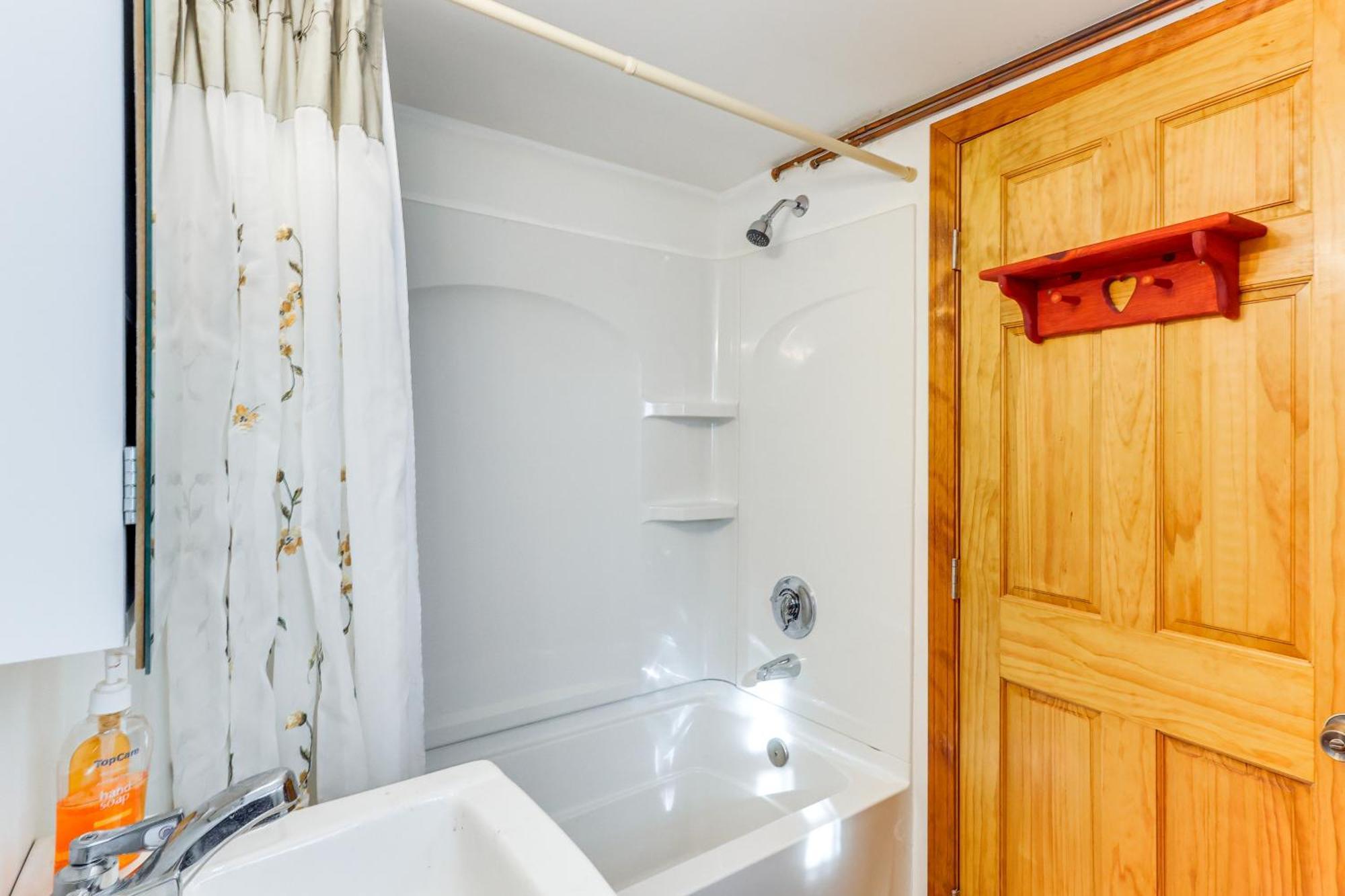 Charming Old Lyme Cottage, Steps To Private Beach! Luaran gambar